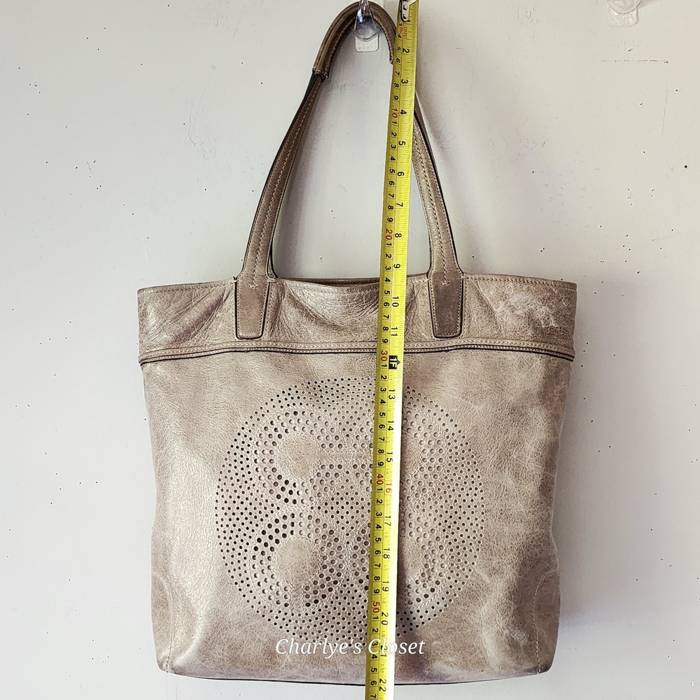 Coach Audrey 17043 Perforated Leather Logo Tote Champagne Metallic Y2K Revival - Picture 10 of 13